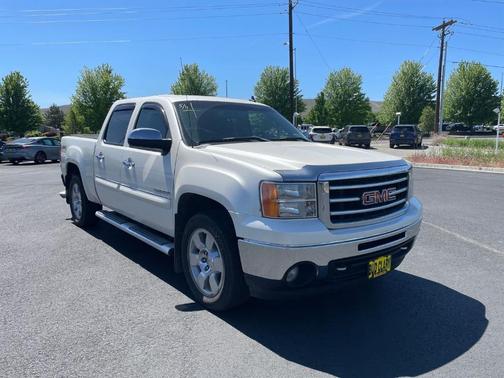 White 2011 GMC Sierra 1500 SLT