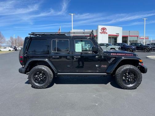Black 2022 Jeep Wrangler Unlimited Rubicon