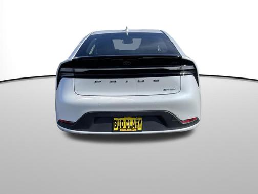 2025 Toyota Prius Plug-In Hybrid SE