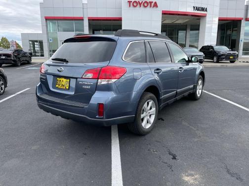 Twighlight Blue Metallic 2013 Subaru Outback 2.5i Premium