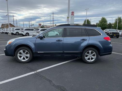 Twighlight Blue Metallic 2013 Subaru Outback 2.5i Premium