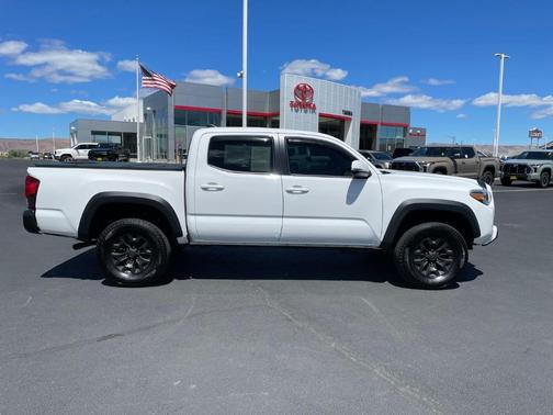 White 2018 Toyota Tacoma TRD Off Road