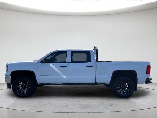 White 2018 GMC Sierra 1500 Base