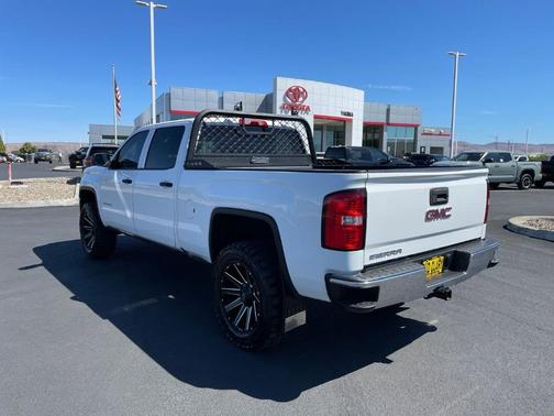 White 2018 GMC Sierra 1500 Base