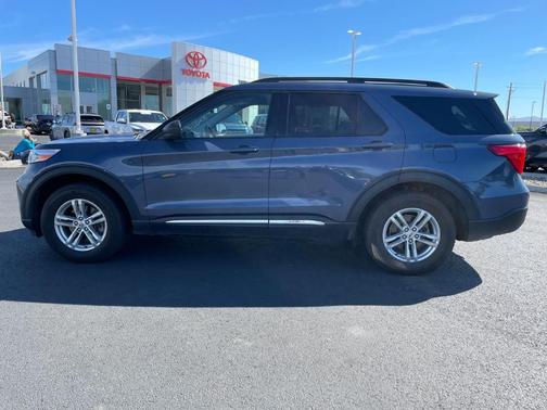Blue 2021 Ford Explorer XLT