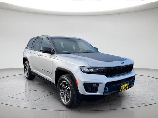 Silver 2024 Jeep Grand Cherokee 4xe Trailhawk