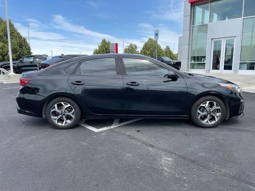 Black 2019 Kia Forte LXS