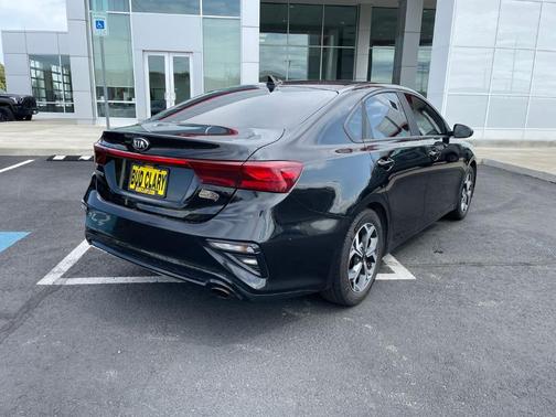 Black 2019 Kia Forte LXS