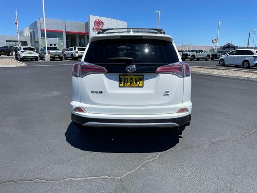 White 2016 Toyota RAV4 SE