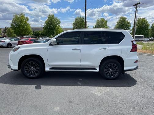 White 2020 Lexus GX 460 Base