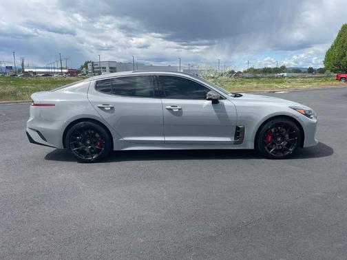 White 2022 Kia Stinger GT1