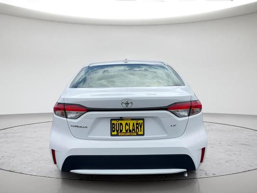White 2022 Toyota Corolla LE