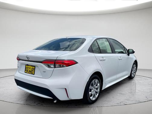 White 2022 Toyota Corolla LE