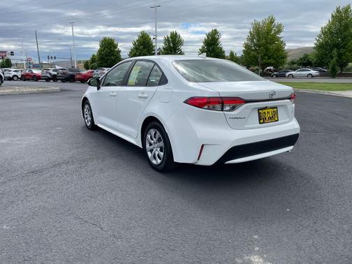 White 2022 Toyota Corolla LE