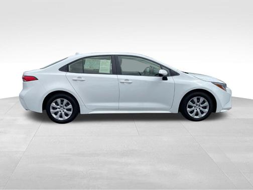 White 2022 Toyota Corolla LE