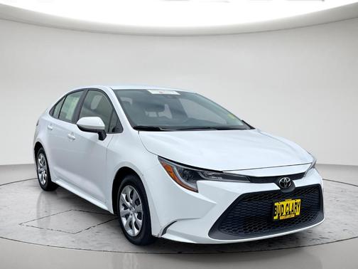 White 2022 Toyota Corolla LE