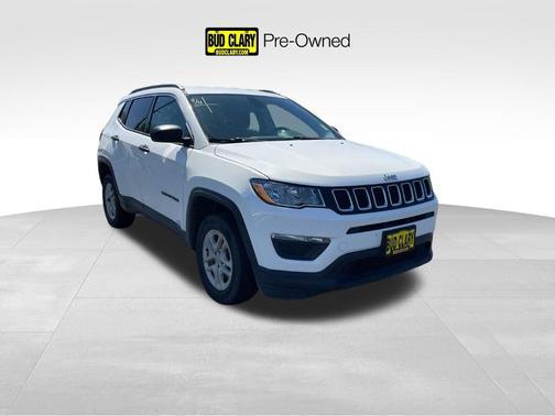 White 2019 Jeep Compass Sport