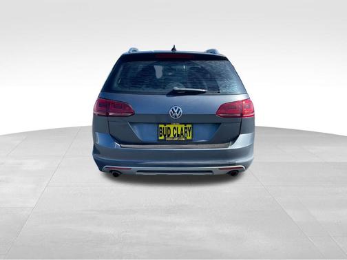 Platinum Gray Metallic 2017 Volkswagen Golf Alltrack TSI SEL