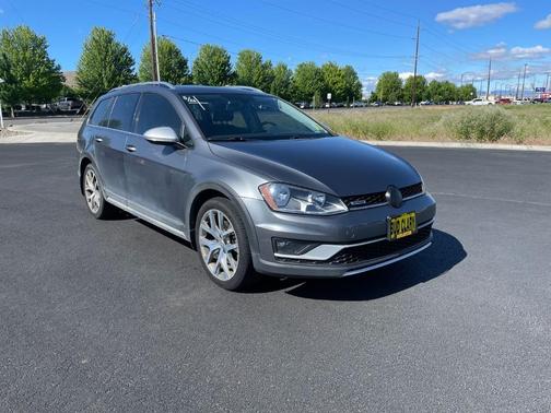 Platinum Gray Metallic 2017 Volkswagen Golf Alltrack TSI SEL