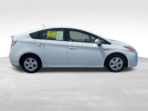 White 2010 Toyota Prius IV