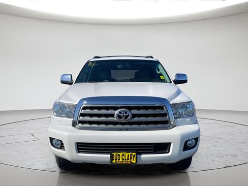 White 2016 Toyota Sequoia Platinum
