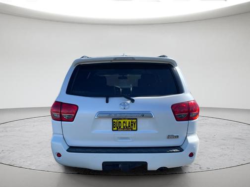 White 2016 Toyota Sequoia Platinum