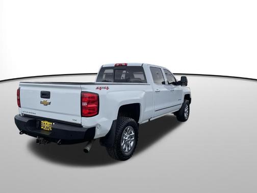 White 2018 Chevrolet Silverado 2500 LTZ