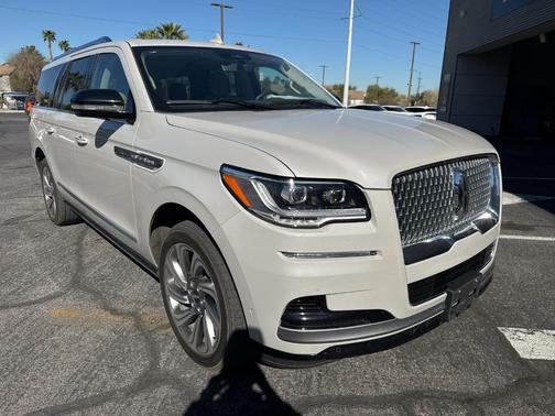 2023 Lincoln Navigator L Reserve