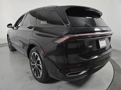 2024 Lincoln Nautilus Reserve