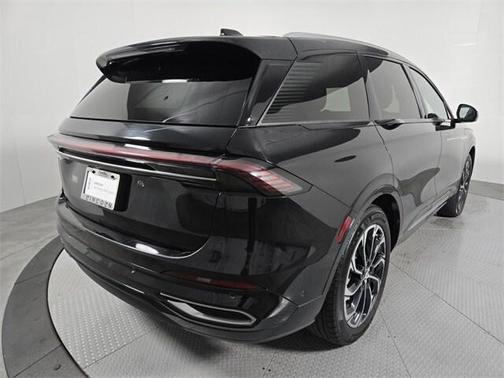 2024 Lincoln Nautilus Reserve