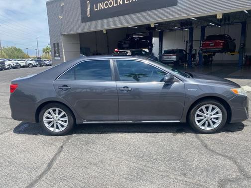 Magnetic Gray Metallic 2012 Toyota Camry Hybrid XLE