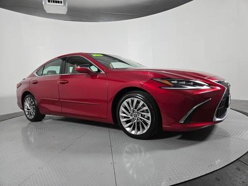 2023 Lexus ES 300h Luxury