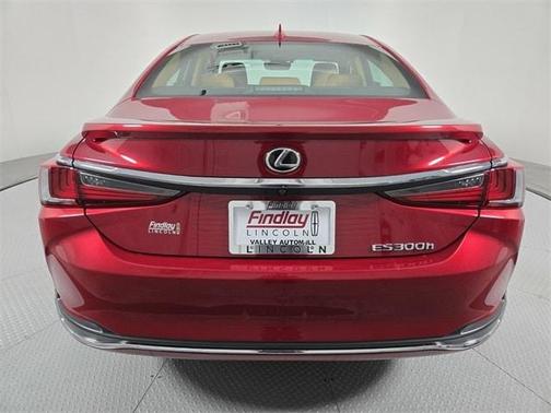 2023 Lexus ES 300h Luxury