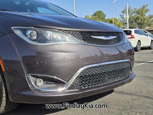 Granite Crystal Clearcoat Metallic 2019 Chrysler Pacifica Touring Plus