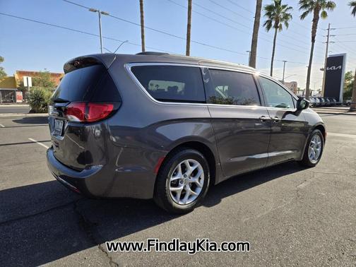 Granite Crystal Clearcoat Metallic 2019 Chrysler Pacifica Touring Plus