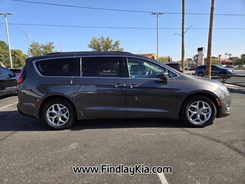 Granite Crystal Clearcoat Metallic 2019 Chrysler Pacifica Touring Plus