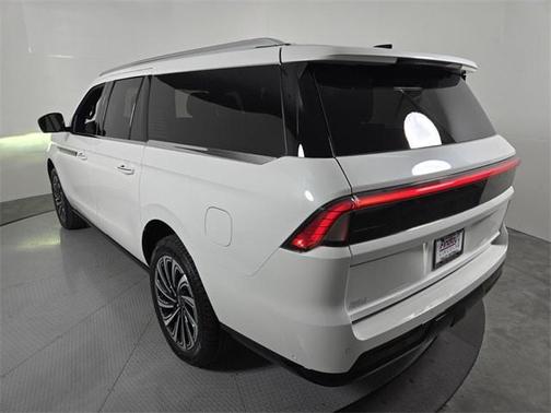 2025 Lincoln Navigator L Black Label