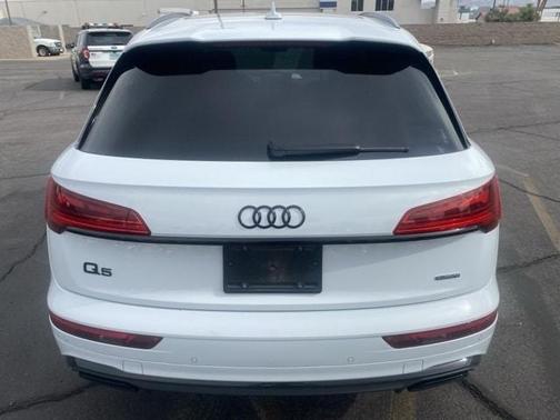 2022 Audi Q5 45 S line quattro Premium