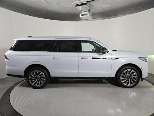 Crystal White 2026 Lincoln Navigator L Black Label