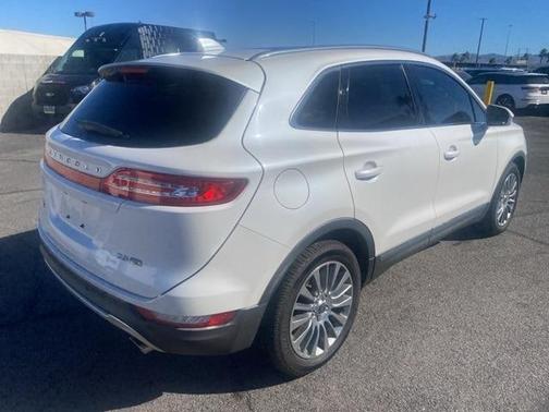 2015 Lincoln MKC Base