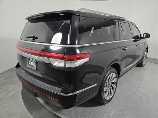 2024 Lincoln Navigator L Premiere