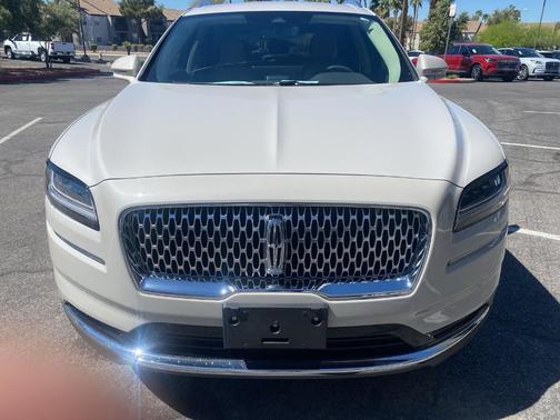 2022 Lincoln Nautilus Standard