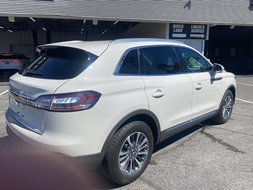 2022 Lincoln Nautilus Standard