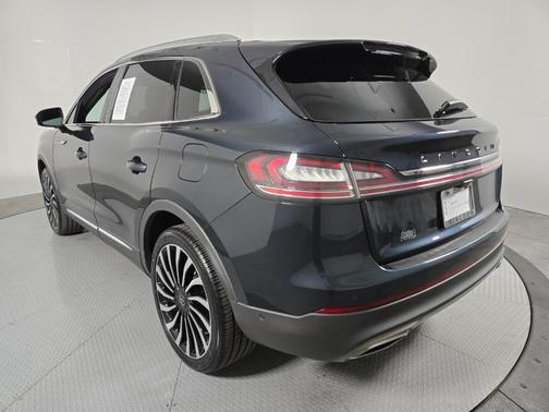 2022 Lincoln Nautilus Black Label