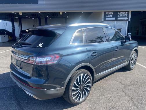 2022 Lincoln Nautilus Black Label