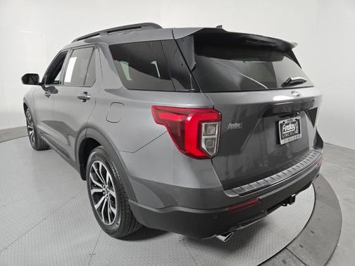 2024 Ford Explorer ST-Line