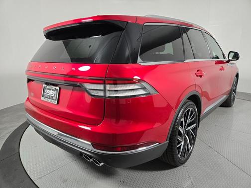 Red Carpet 2026 Lincoln Aviator Reserve AWD