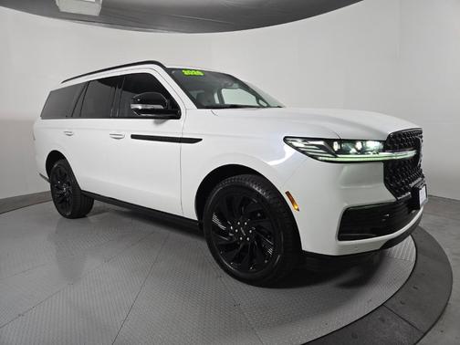 Pristine White 2026 Lincoln Navigator Reserve