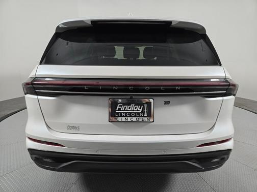 White Platinum Clearcoat Metallic 2026 Lincoln Nautilus Premiere