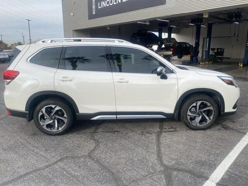 2023 Subaru Forester Touring